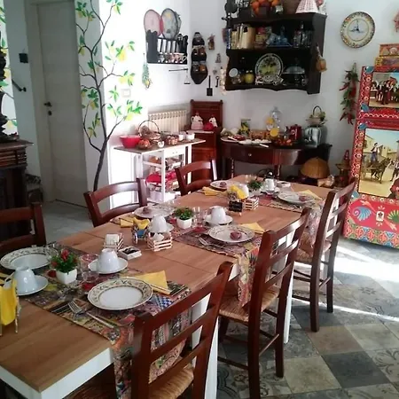 Zu Mariu Bed & Breakfast 3*