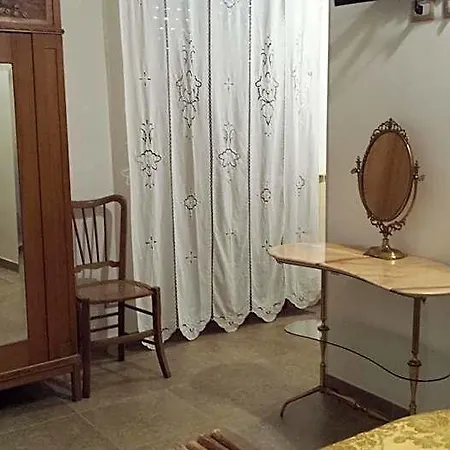 Zu Mariu Bed and Breakfast