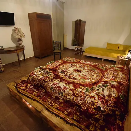 Zu Mariu Bed & Breakfast