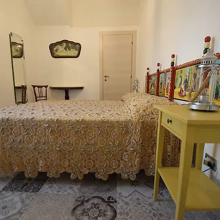 Zu Mariu Bed & Breakfast 3*